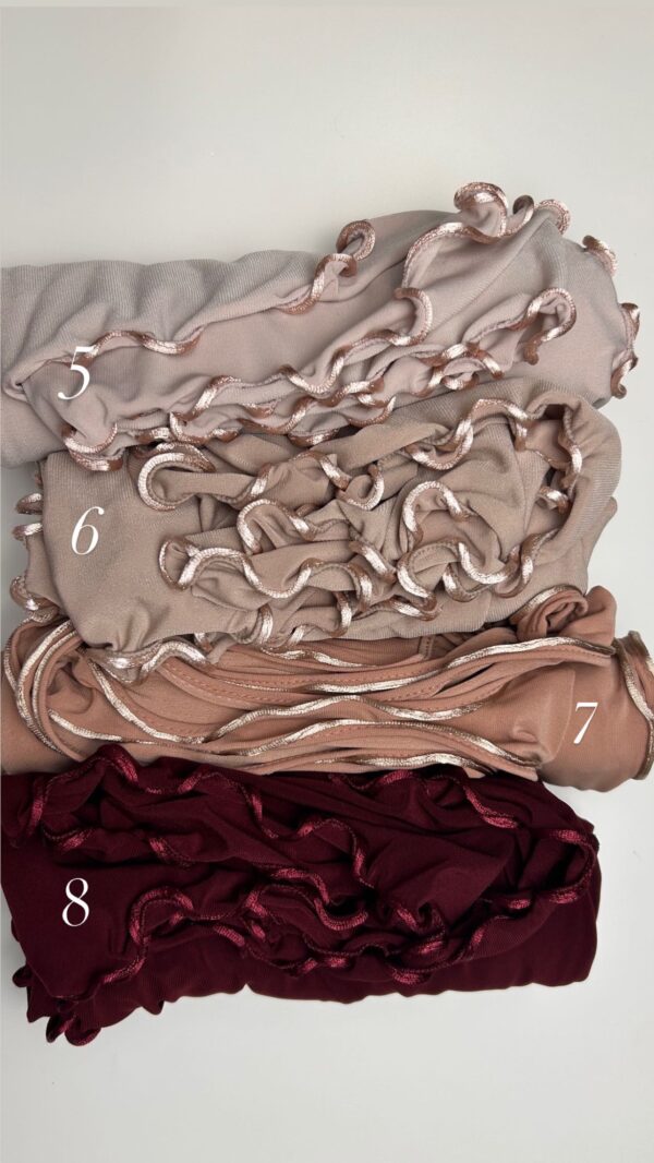 Hijab licra premium con volantes - Imagen 3